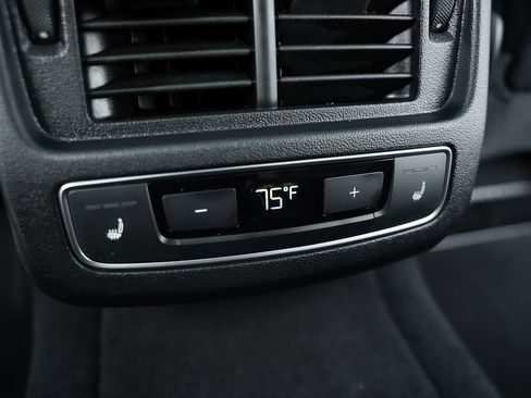 Used 2022 Audi e-tron GT Prestige w/ Prestige Package image 22