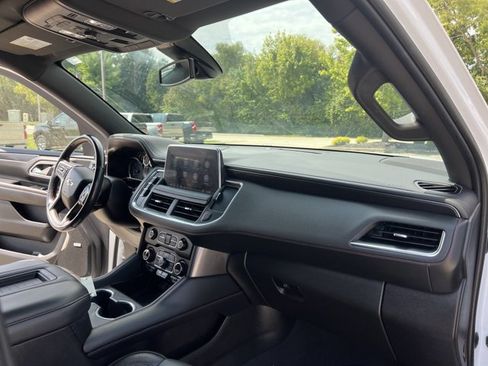 Used 2021 Chevrolet Tahoe RST w/ Luxury Package AWD/4WD image 30