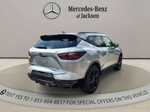 Used 2021 Chevrolet Blazer RS w/ Enhanced Convenience Package FWD image 8
