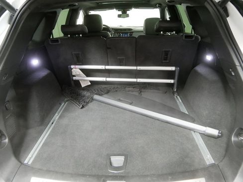 Used 2019 Cadillac XT5 Platinum image 6