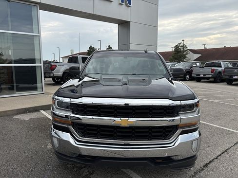 Used 2017 Chevrolet Silverado 1500 LT w/ All Star Edition AWD/4WD image 9