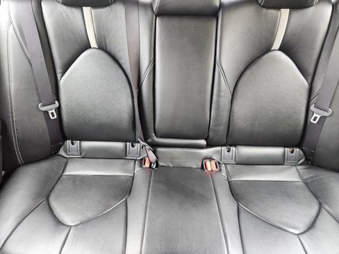 Used 2018 Toyota Camry LE FWD image 15