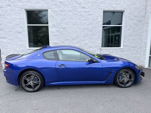 Used 2015 Maserati GranTurismo Sport RWD image 29