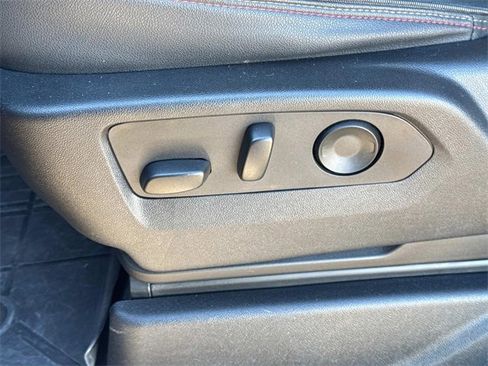 Used 2023 Chevrolet Suburban RST w/ Luxury Package image 26