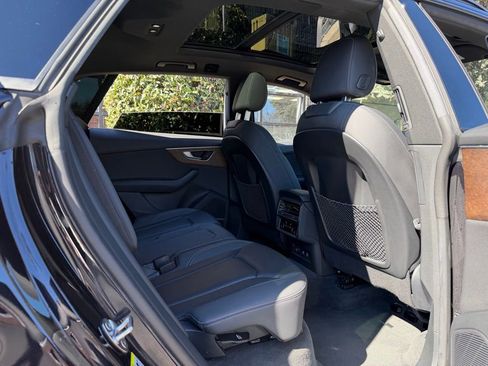 Used 2019 Audi Q8 Premium Plus w/ Premium Plus image 38