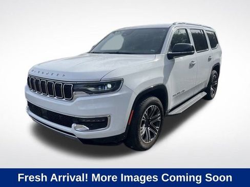 Used 2024 Jeep Wagoneer Series II w/ Flexible Seating Group image 1