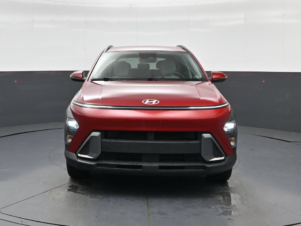 Used 2025 Hyundai Kona SEL AWD/4WD image 3