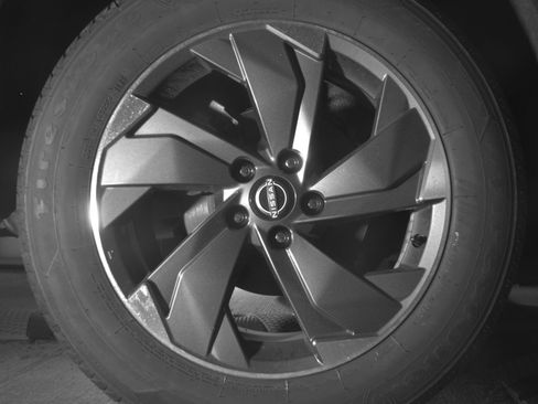 Used 2025 Nissan Rogue SV FWD image 15