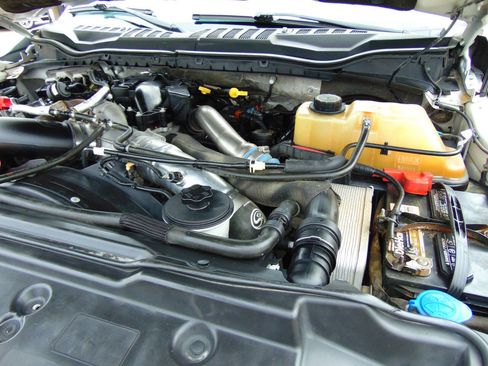 Used 2017 Ford F250 XLT w/ XLT Premium Package image 51