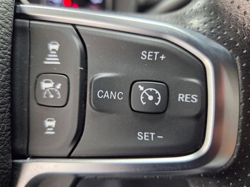 Used 2025 RAM 2500 Tradesman AWD/4WD image 31