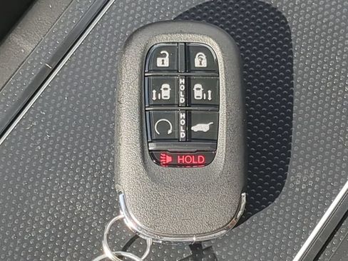 New 2026 Honda Odyssey Touring image 29