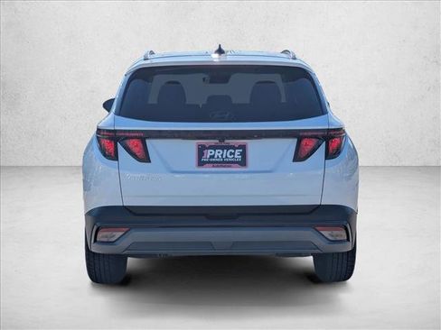 Used 2025 Hyundai Tucson SEL FWD image 7