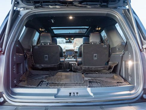 Used 2024 Ford Expedition Limited image 34