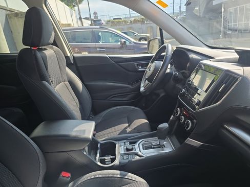 Used 2023 Subaru Forester Premium AWD/4WD image 8