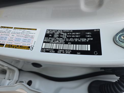 Used 2025 Toyota 4Runner SR5 RWD image 35