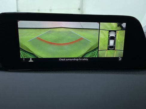 Used 2021 MAZDA MAZDA3 Hatchback w/Premium Plus Pkg image 22