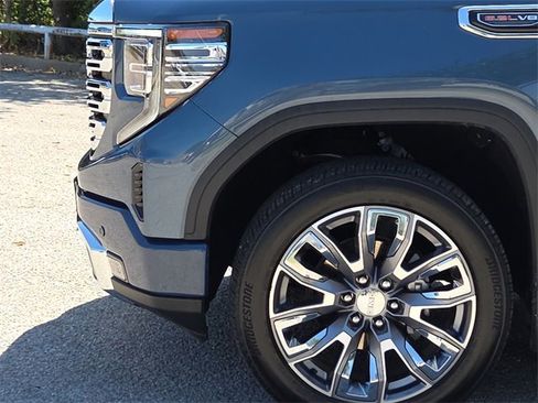 Used 2024 GMC Sierra 1500 Denali image 5