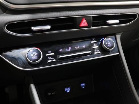 Used 2023 Hyundai Sonata SEL FWD image 25