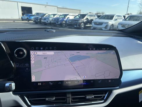 New 2026 Chevrolet Equinox EV LT FWD image 19