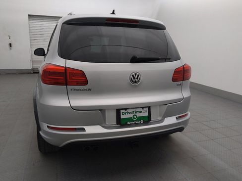 Used 2017 Volkswagen Tiguan Sport FWD image 6