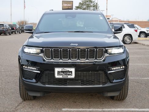 Used 2025 Jeep Grand Cherokee Limited 4xe image 4