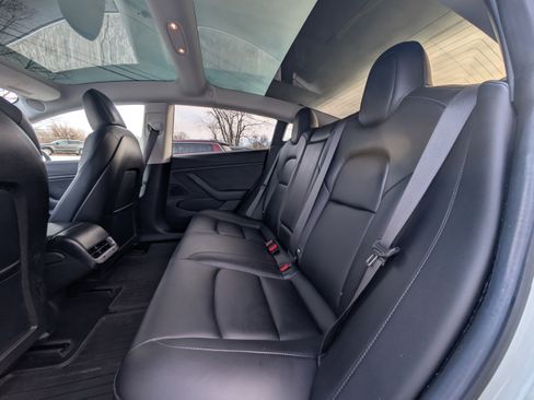 Used 2018 Tesla Model 3 Long Range image 38