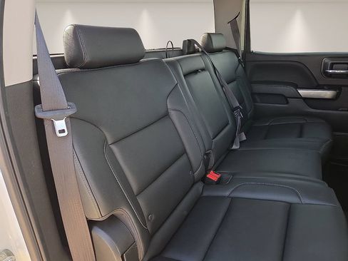 Used 2018 Chevrolet Silverado 1500 LT w/ Texas Edition RWD image 10