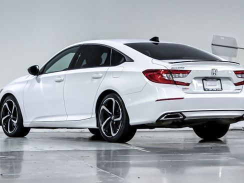 Used 2022 Honda Accord Sport image 3