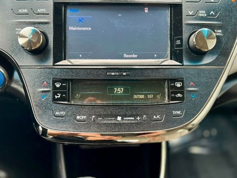 Used 2018 Toyota Avalon Limited w/ All Weather Liner Package image 25