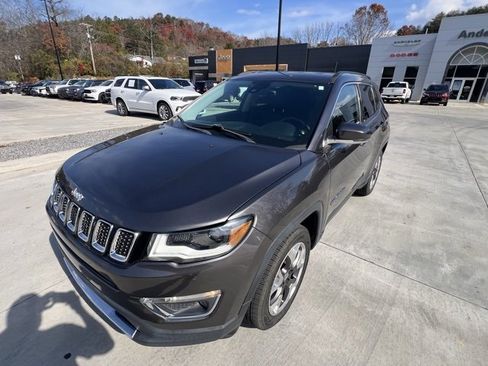 Used 2018 Jeep Compass Limited w/ Navigation Group image 7