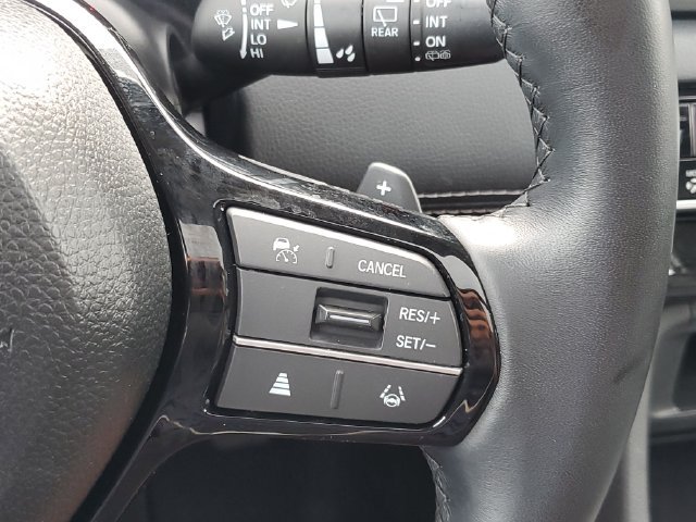Used 2025 Honda Pilot Touring image 23