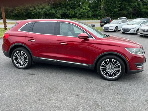 Used 2016 Lincoln MKX Reserve w/ Technology Package AWD/4WD image 7