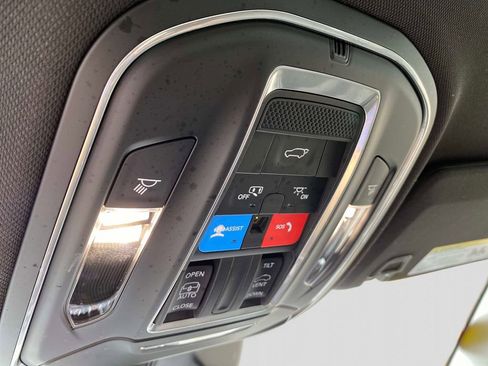 Certified 2025 Jeep Grand Cherokee Laredo X w/ Luxury Tech Group I AWD/4WD image 31
