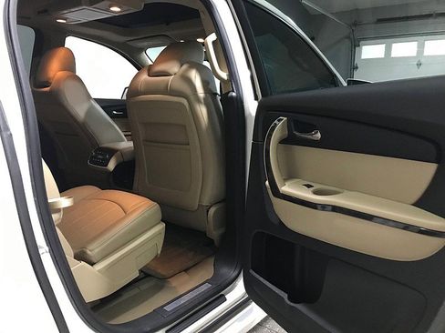 Used 2012 GMC Acadia Denali FWD image 17