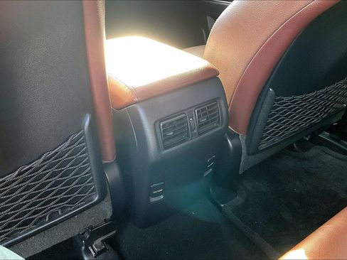 Used 2016 Toyota 4Runner Limited image 33