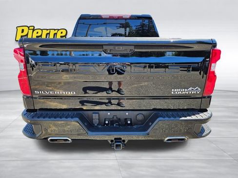Used 2022 Chevrolet Silverado 1500 High Country w/ Technology Package AWD/4WD image 4