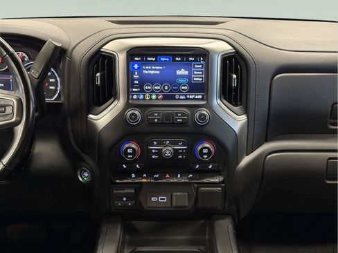 Used 2020 Chevrolet Silverado 1500 RST AWD/4WD image 29