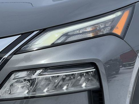 Used 2023 Nissan Rogue SV AWD/4WD image 33