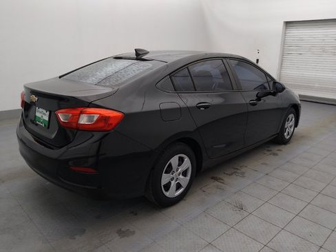 Used 2017 Chevrolet Cruze LS FWD image 10