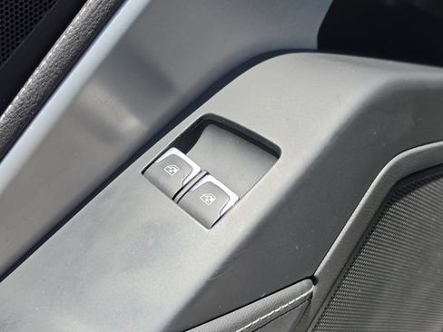Used 2019 Chevrolet Corvette Stingray Coupe w/ 1LT RWD image 26