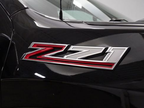 Used 2021 Chevrolet Silverado 1500 LT image 10