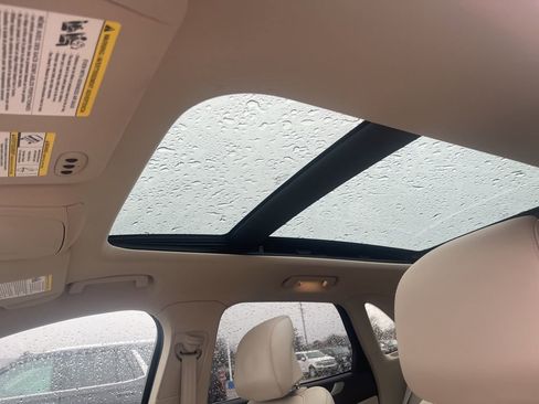 Used 2019 Lincoln MKC Reserve image 19