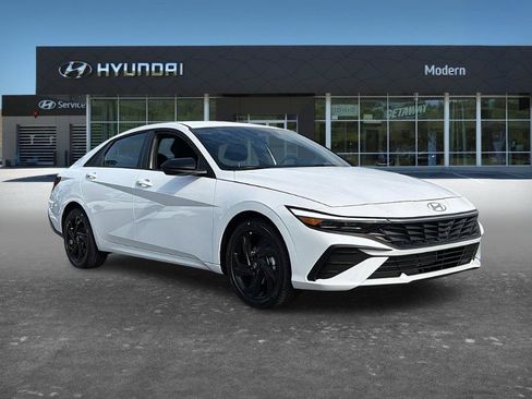 New 2026 Hyundai Elantra Sport FWD image 2