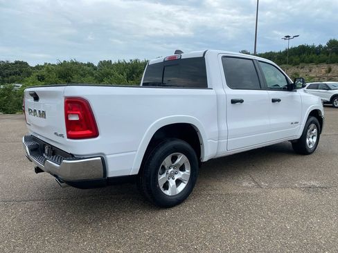 Used 2025 RAM 1500 Big Horn AWD/4WD image 6