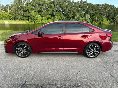 Used 2022 Toyota Corolla SE FWD image 3