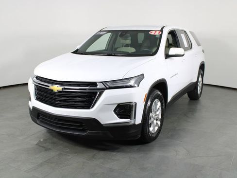 Used 2023 Chevrolet Traverse LS w/ Safety Package FWD image 1