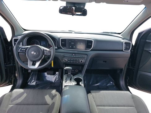 Used 2022 Kia Sportage LX AWD/4WD image 9