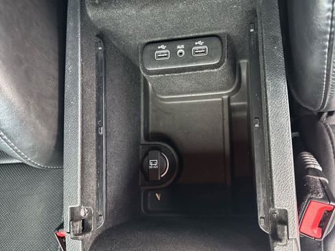 Used 2017 Dodge Charger R/T w/ Driver Convenience Group image 25