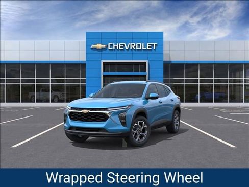 New 2026 Chevrolet Trax LT w/ Driver Confidence Package image 9