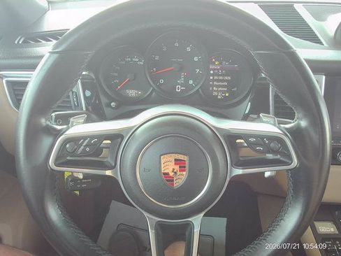Used 2018 Porsche Macan AWD/4WD image 11